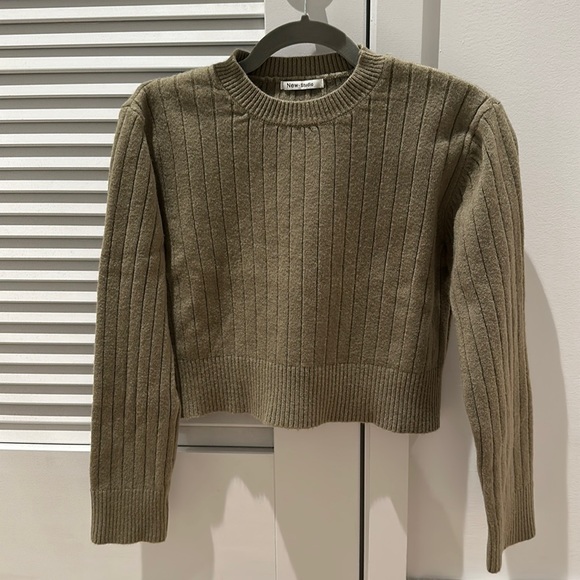 Ribbed Cropped Sweater - Matcha Green - Picture 2 of 3